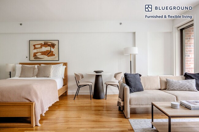 Photo - 101 W 15th St Unit FL5-ID1225