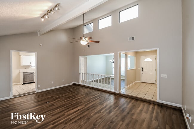 Photo - 10849 Knottingby Dr