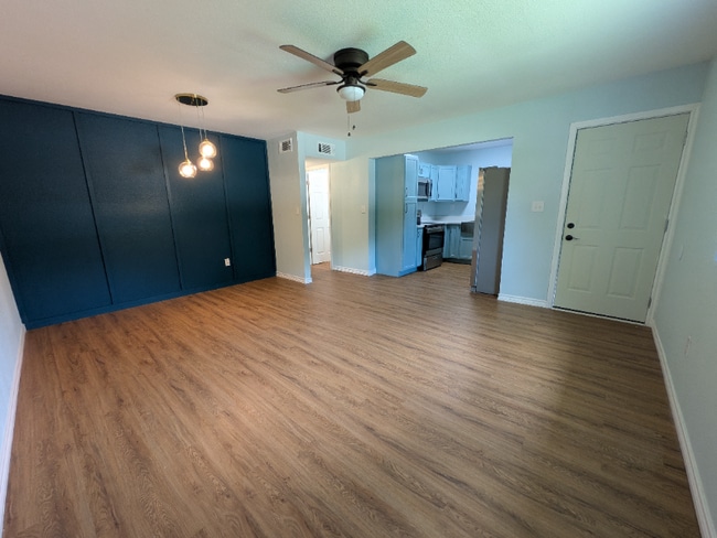 Photo - 1609 Dugat Rd Unidad 11