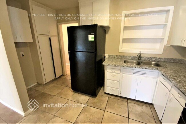 Photo - 840 E Mountain View Rd