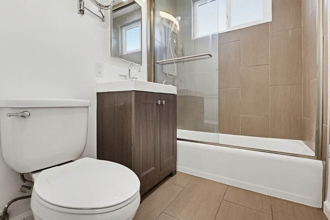 Photo - 6065 Pickford Pl