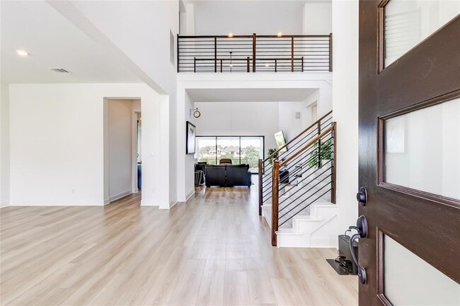 Photo - 462 Old Stone Rd