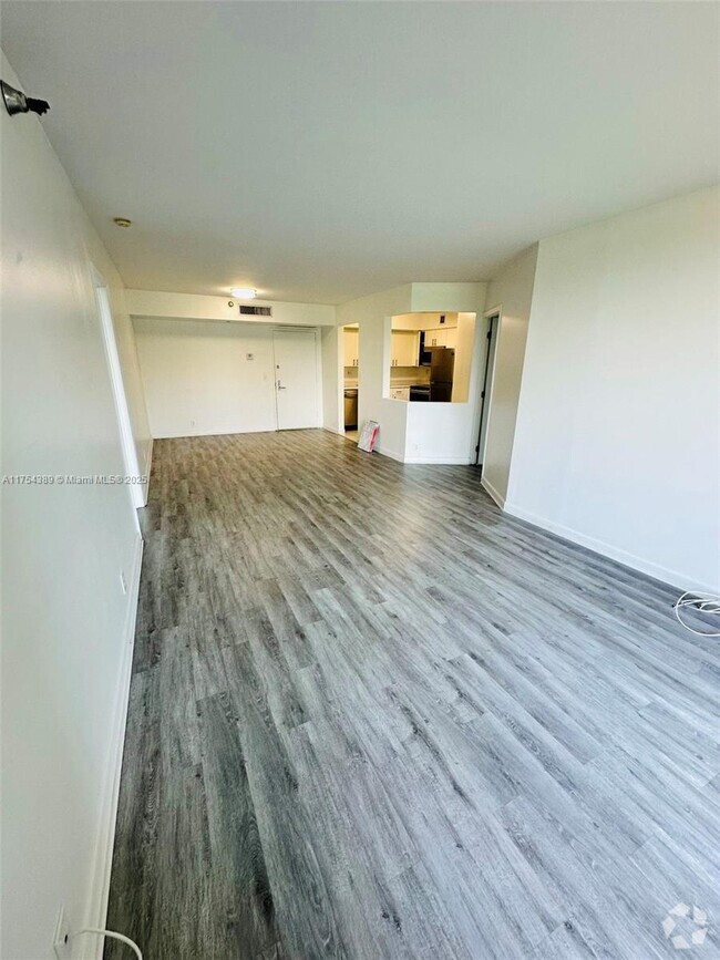 Building Photo - 3300 NE 191st St Unit 304 Rental