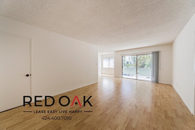 Building Photo - 319 S Clark Dr Unit 108