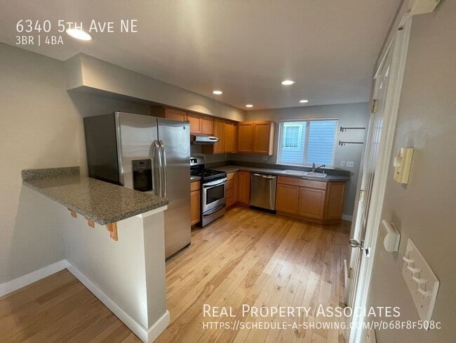 Photo - 6340 5th Ave NE