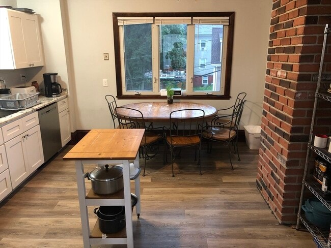 Photo - 1122 Adams St Unit 2