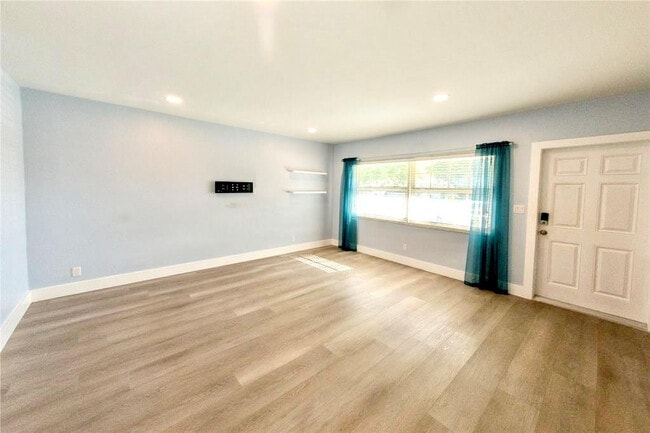 Photo - 1991 NE 32nd St Unit 18