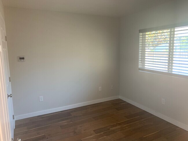 Bedroom - 3078 Deacon St