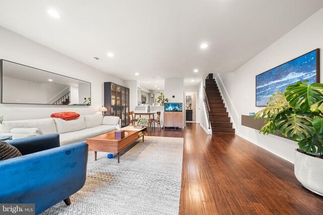 Photo - 907 S Rolfe St