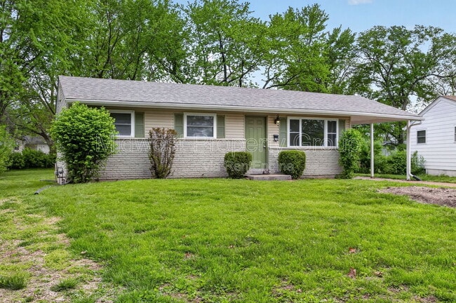 Building Photo - 645 Lilac Dr