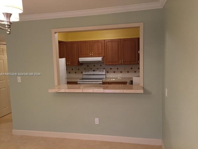 Photo - 9301 SW 92nd Ave Unidad 210C