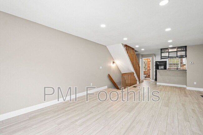 Photo - 2578 E Nichols Cir