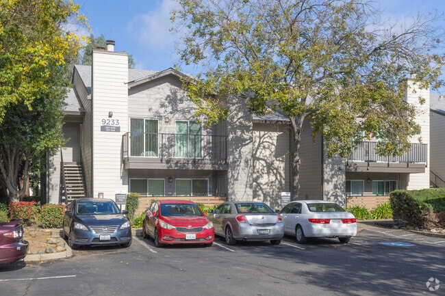 Primary Photo - Vintage Creek Apartments