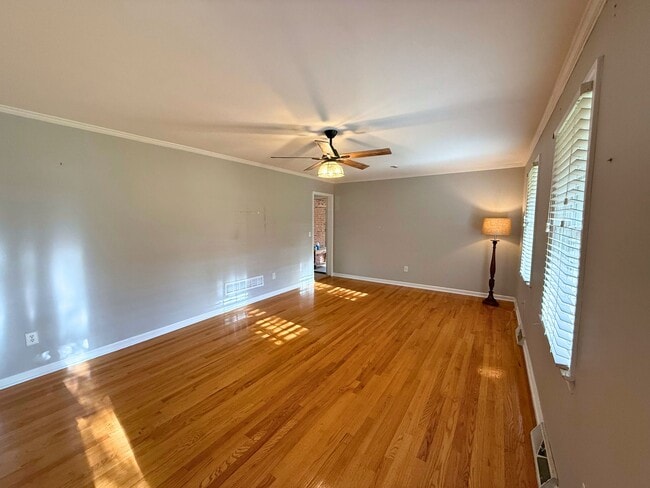 Photo - 9 Hardwick Dr