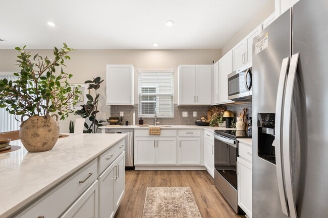 Photo - Mural Lewis Center