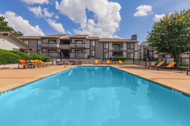 Building Photo - The Reserve at Lake Highlands Rental