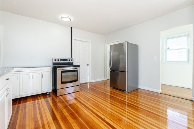 Photo - 74 Austin St Unit 2