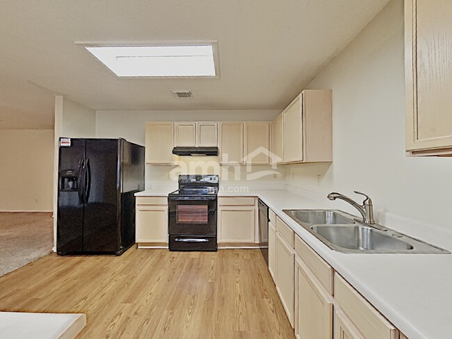 Photo - 438 Terra Cotta