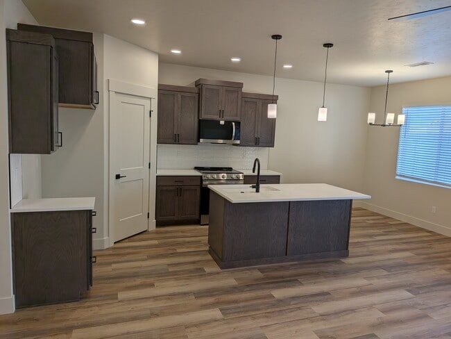 Photo - 4621 Highgarden Wy