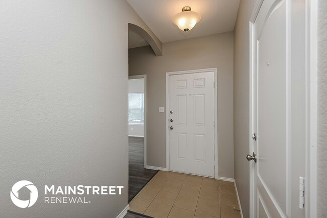 Photo - 421 Crescent Creek Ln