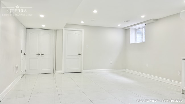 Photo - 923 Guinness Cres