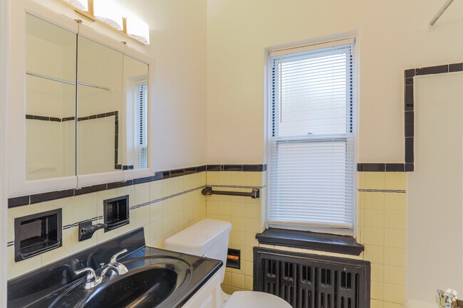 2BR, 1BA - 1000SF (Brett) - BRETT