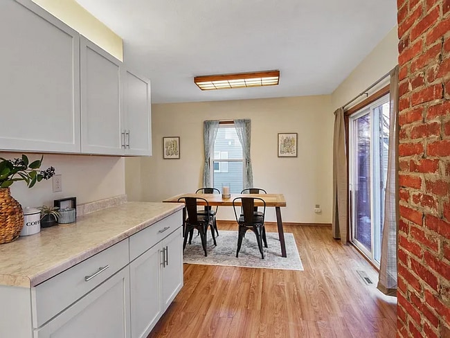 Photo - 1262 S Quincy St