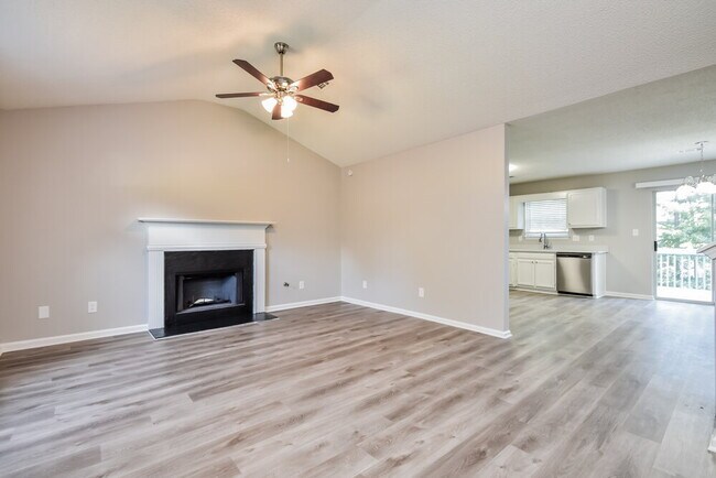 Photo - 3509 Mosswood Ln