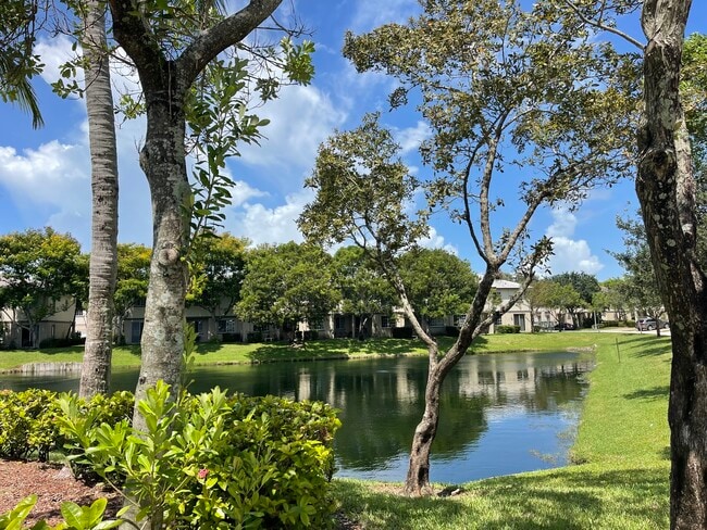 Building Photo - 1955 Marsh Harbor Dr Unit 1955 Marsh Harbour Dr