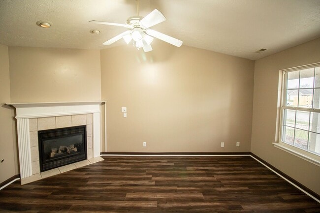 Photo - 2225 Bridgewater Cir Unit 2225 Bridgewater Circle Apt A