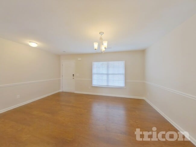 Photo - 208 Willow Grv Wy