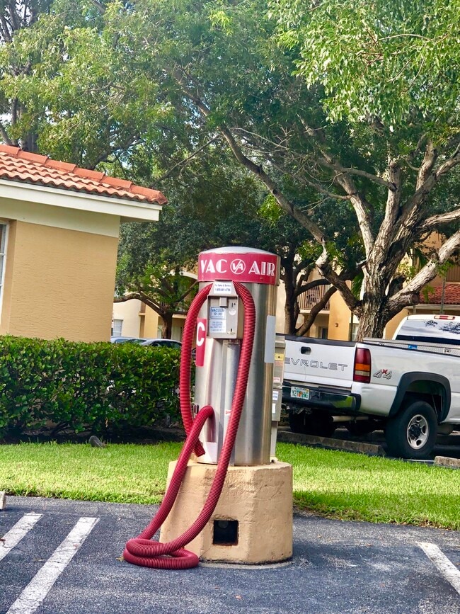 Photo - 4241 San Marino Blvd Unidad 306