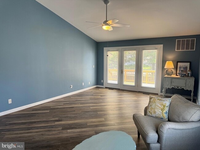 Photo - 8013 Bridgepointe Dr