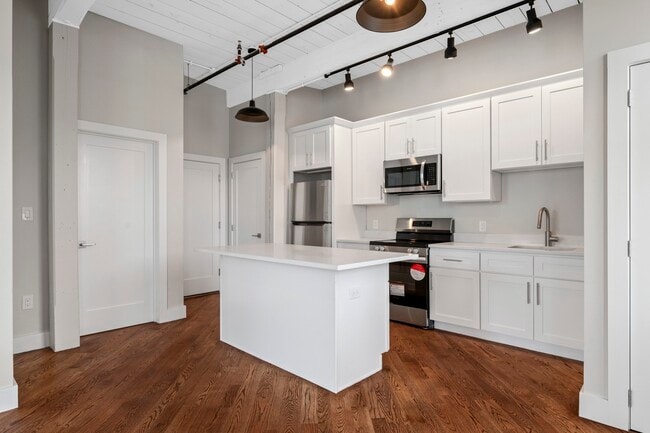 Building Photo - 34 Tremaine St Unit 9