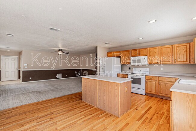 Photo - 10968 York St