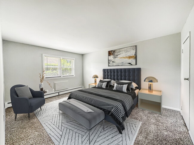 Photo - Regency Court