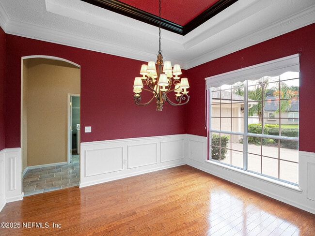 Photo - 1228 Loch Tanna Loop