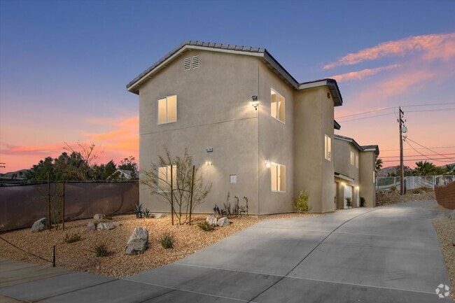 Building Photo - 66079 Cahuilla Ave Rental