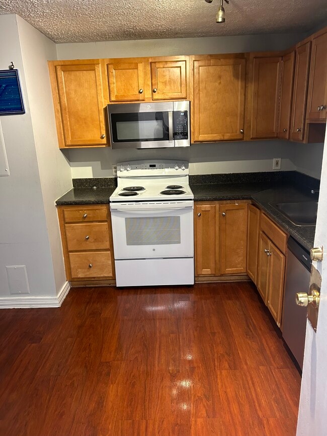 Photo - 545 Calef Rd Unit 28