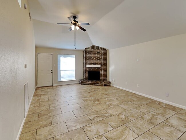 Photo - 19607 Lake Hollow Ln