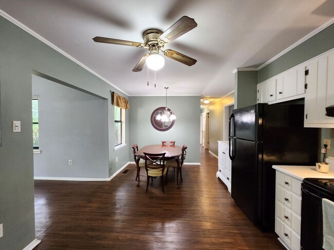 Photo - Charming 3 bedroom house for rent in NE Tallahassee, 1 car garage, private back yard, move in ear...