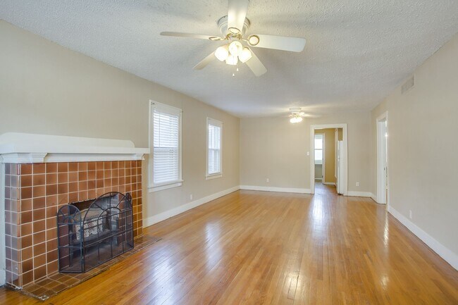 Photo - Pre-leasing for July! Unit Front