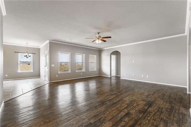 Photo - 413 Driftwood St