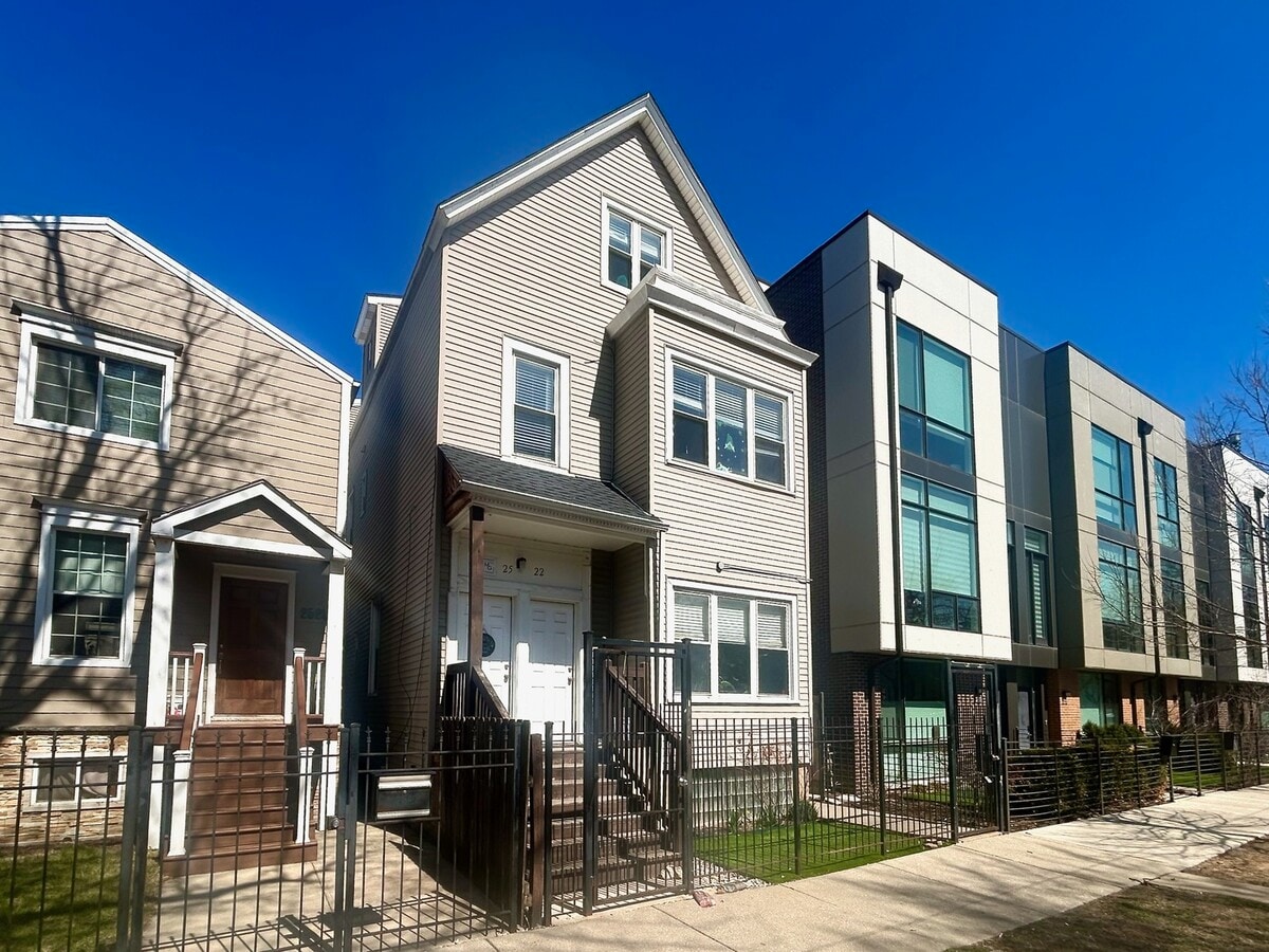 Photo - 2522 W Cortland St Condo Unit 2F
