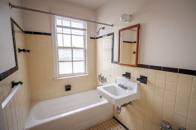 Victorian - Bathroom
