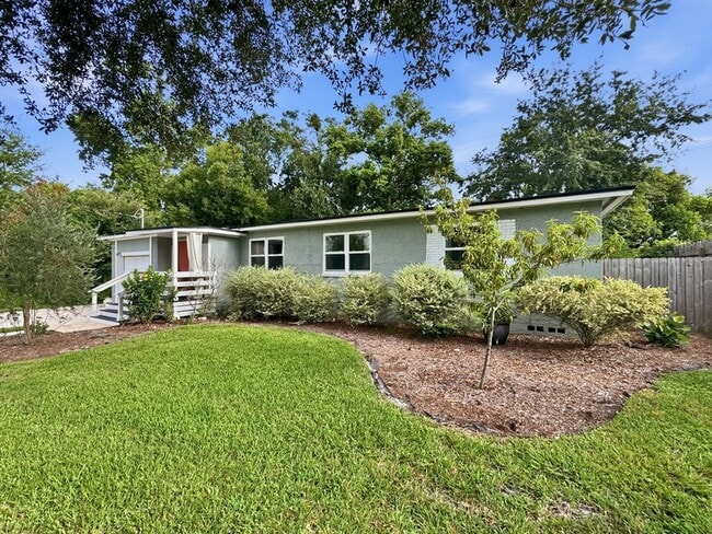 Building Photo - 6925 Sans Souci Rd