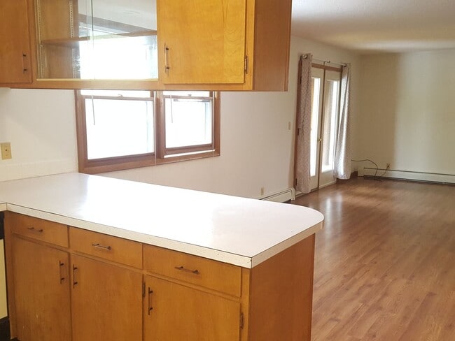 Building Photo - 1315 College St Unit Apt A