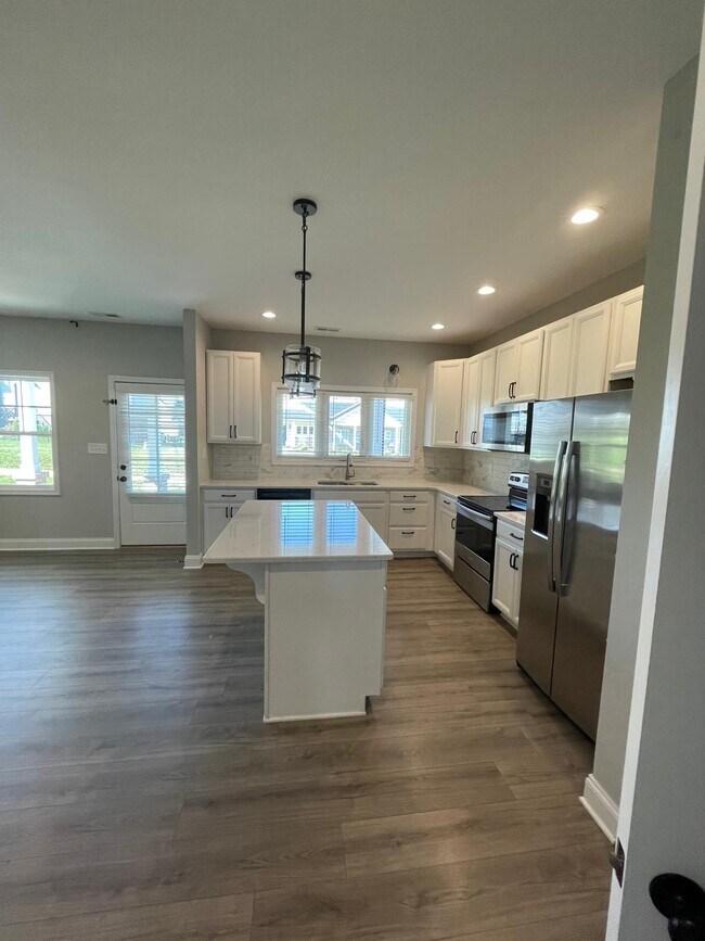 Photo - 1054 Brownstone Ln