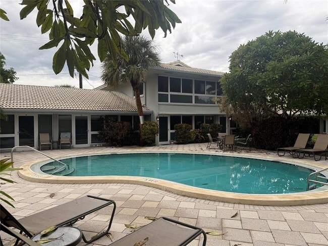 Building Photo - 4009 NE 21st Ave Unit 9