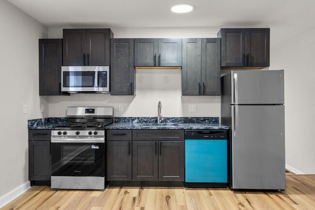 Photo - 2022 E Baltimore St